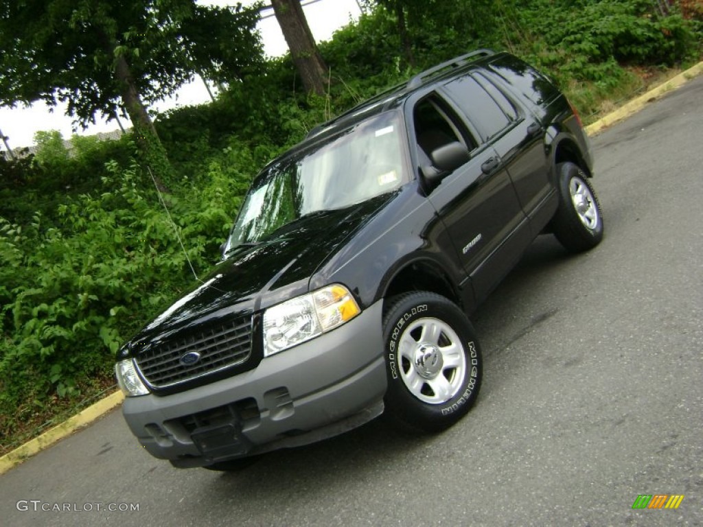 2002 Explorer XLS 4x4 - Black Clearcoat / Graphite photo #29