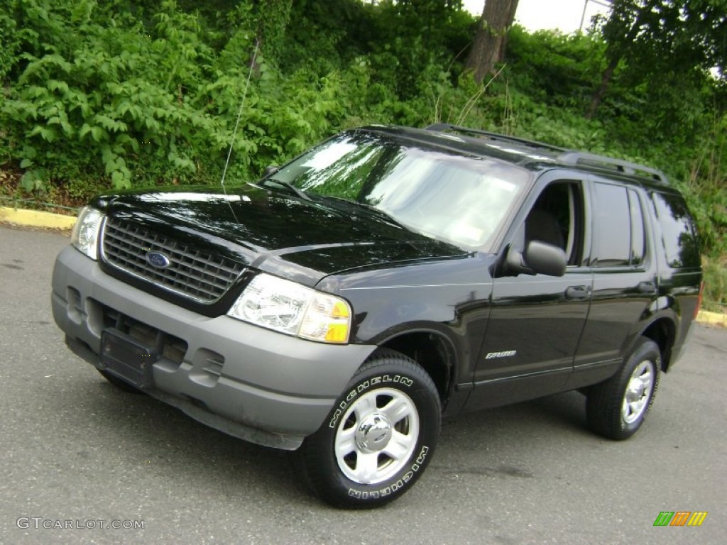 2002 Explorer XLS 4x4 - Black Clearcoat / Graphite photo #30
