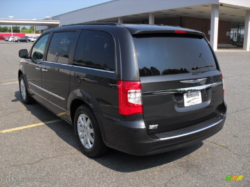 2011 Town & Country Touring - L - Dark Charcoal Pearl / Black/Light Graystone photo #2