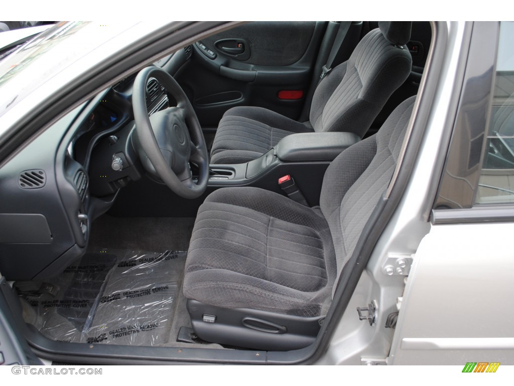 Graphite Interior 2002 Pontiac Grand Prix SE Sedan Photo #50389164