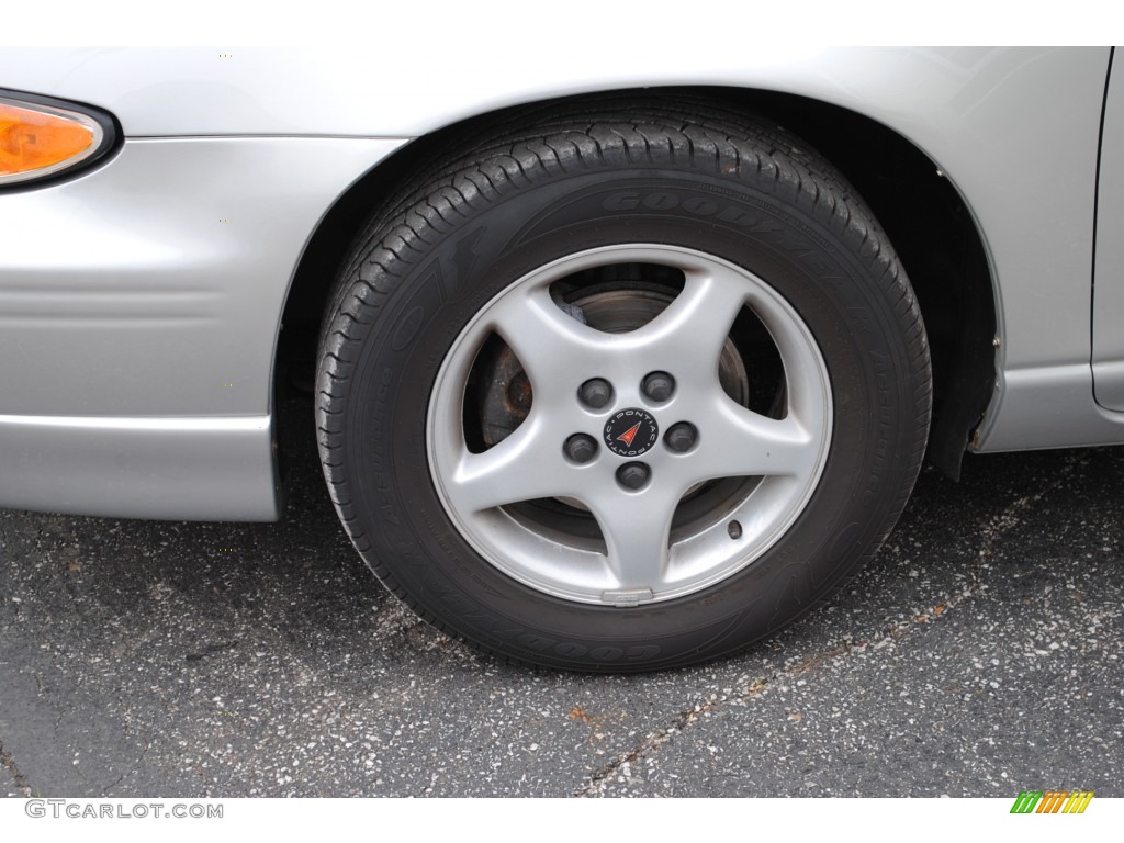2002 Pontiac Grand Prix SE Sedan Wheel Photo #50389467