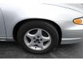 2002 Pontiac Grand Prix SE Sedan Wheel and Tire Photo