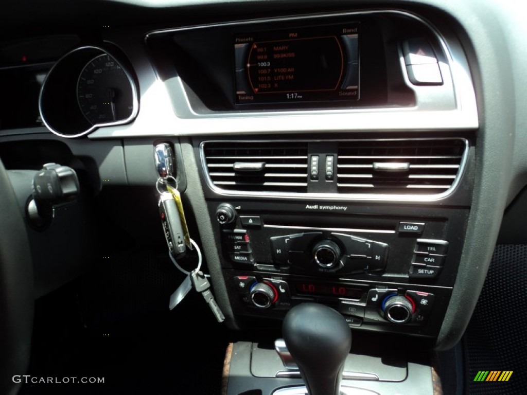 2009 Audi S5 4.2 quattro Controls Photo #50389956