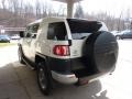 Iceberg White - FJ Cruiser 4WD Photo No. 4