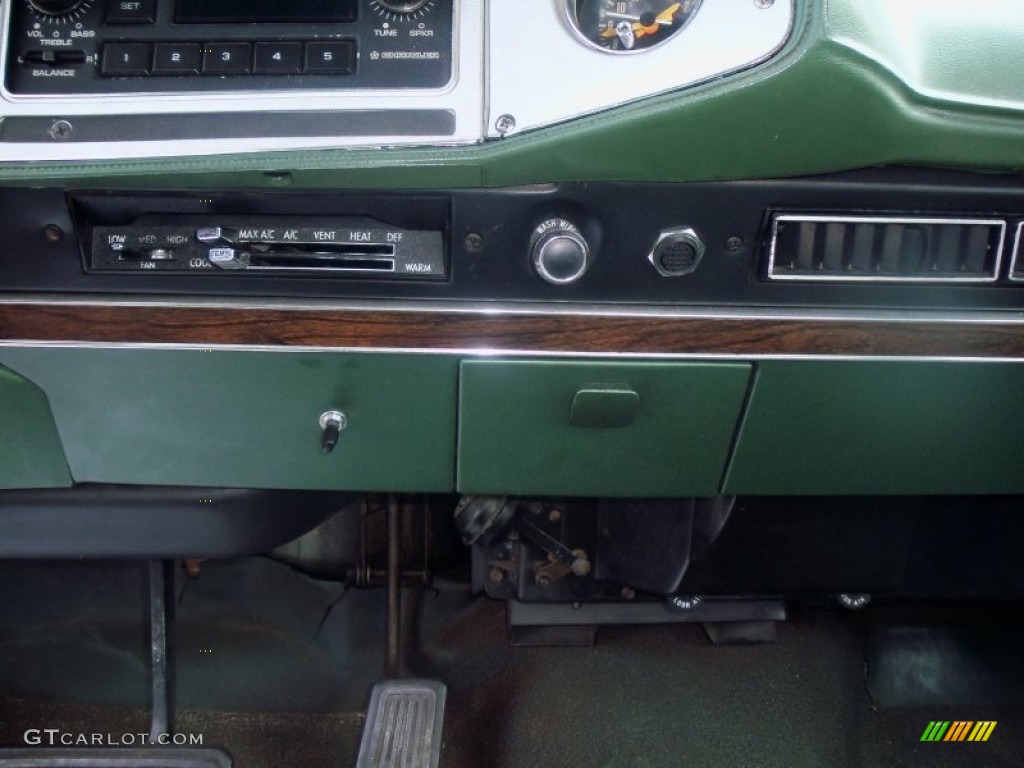 1977 Dodge D Series Truck D100 Club Cab Adventurer Controls Photo #50394246