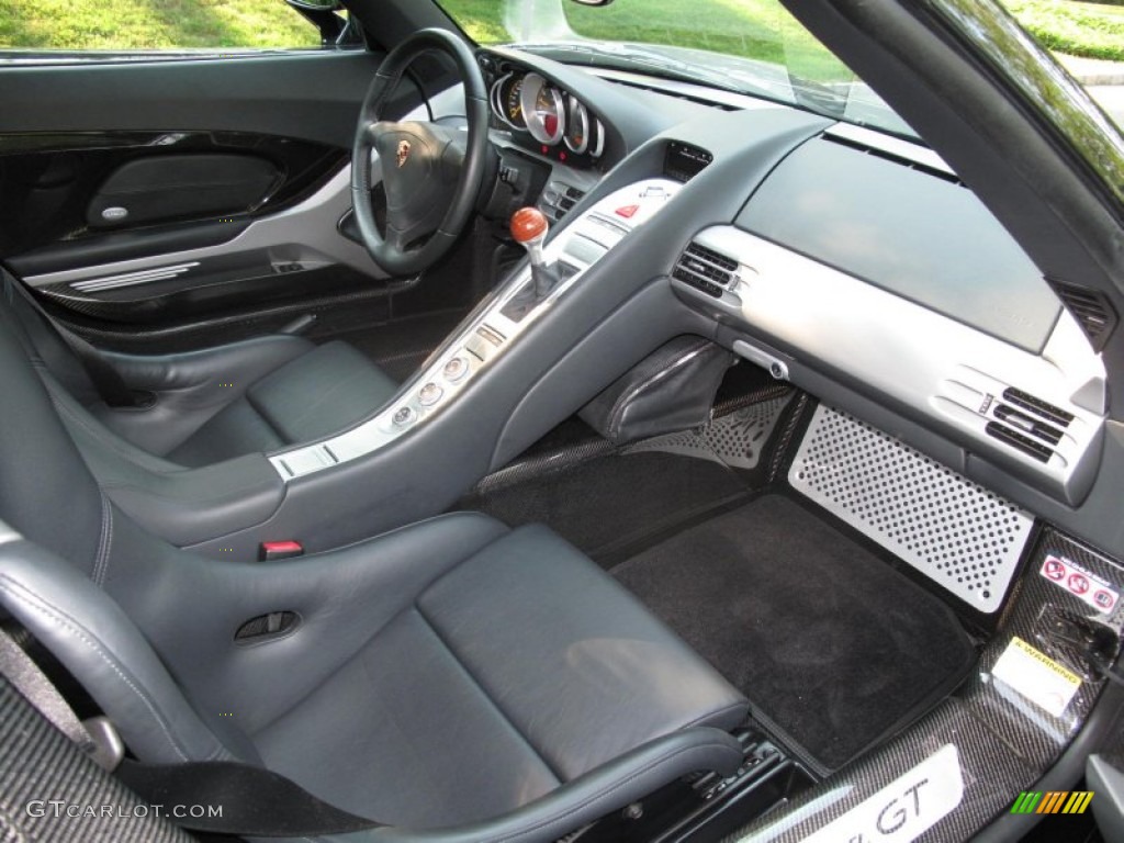 2005 Porsche Carrera GT Standard Carrera GT Model Dark Grey Natural Leather Dashboard Photo #50395179