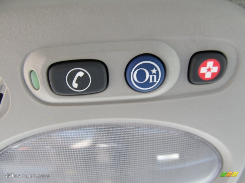 2011 Chevrolet Aveo LT Sedan Controls Photo #50400891