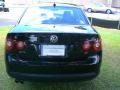 Black - Jetta SE Sedan Photo No. 2