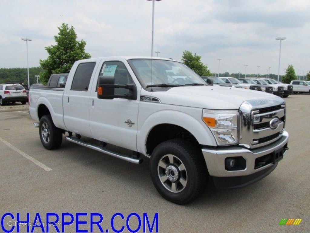 2011 F350 Super Duty Lariat Crew Cab 4x4 - Oxford White / Black photo #1