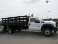 Oxford White - F550 Super Duty XL Regular Cab 4x4 Stake Truck Photo No. 2