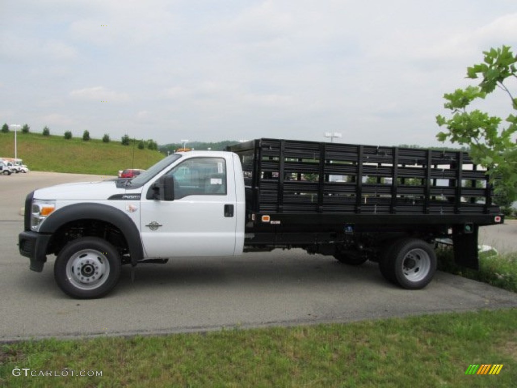 Oxford White 2011 Ford F550 Super Duty XL Regular Cab 4x4 Stake Truck Exterior Photo #50407408