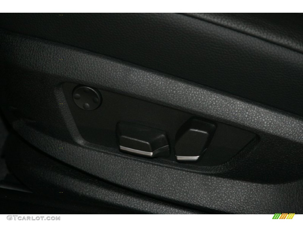 2011 5 Series 528i Sedan - Dark Graphite Metallic / Black photo #13