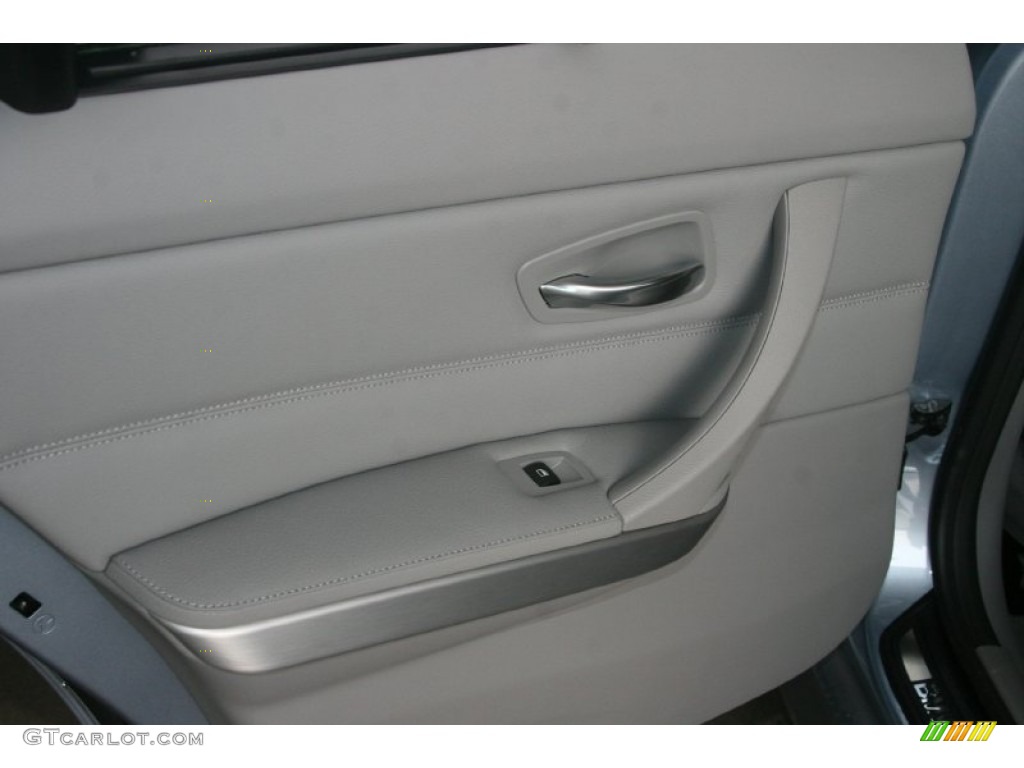 2011 3 Series 335i Sedan - Blue Water Metallic / Gray Dakota Leather photo #18