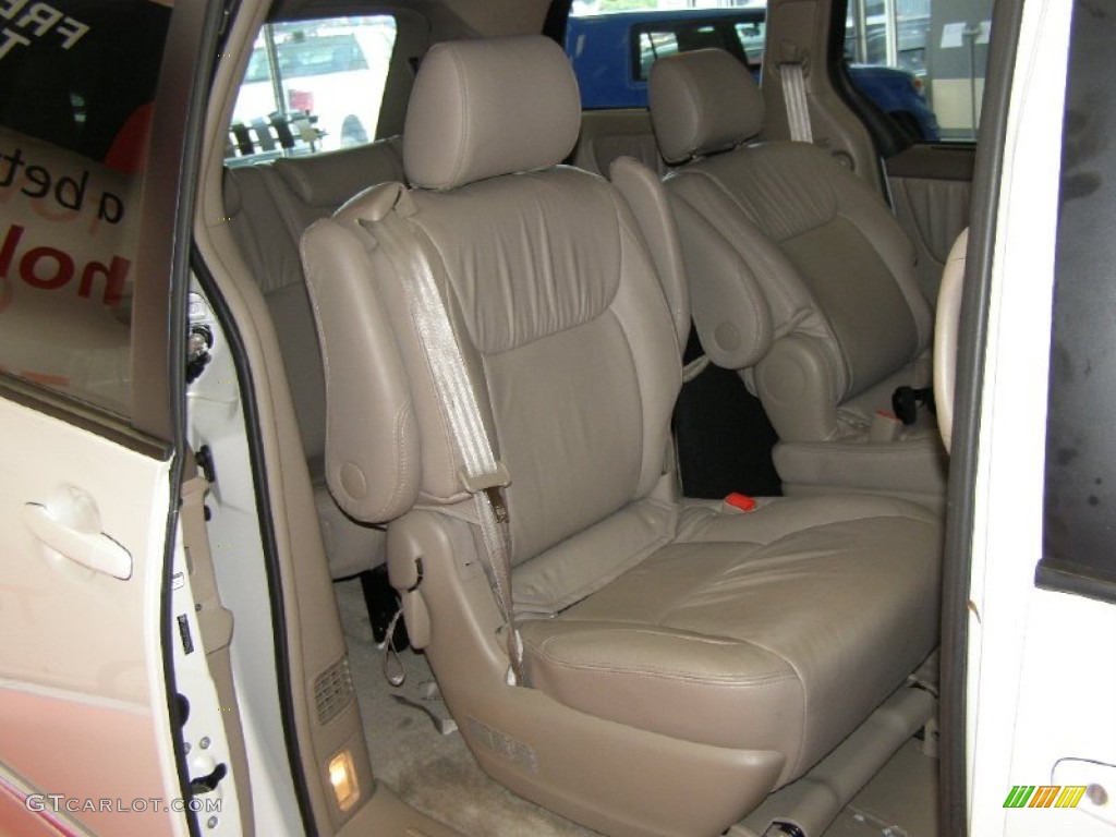 2007 Sienna XLE Limited - Arctic Frost Pearl White / Taupe photo #25
