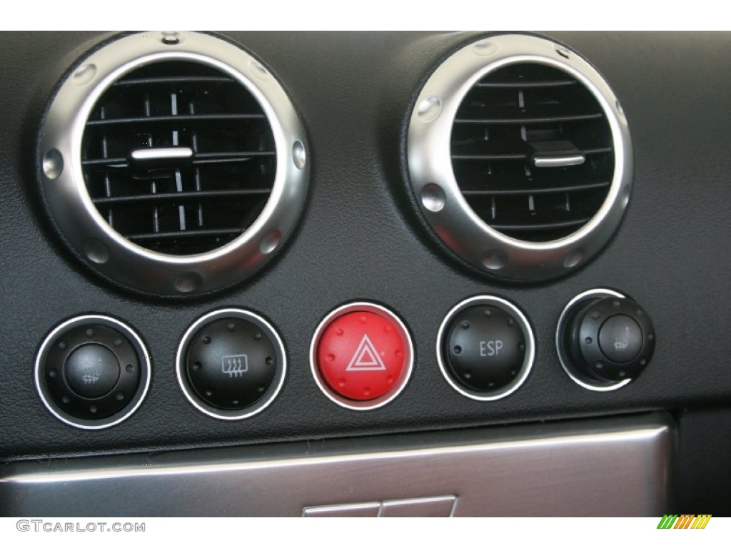 2001 Audi TT 1.8T quattro Roadster Controls Photo #50414788