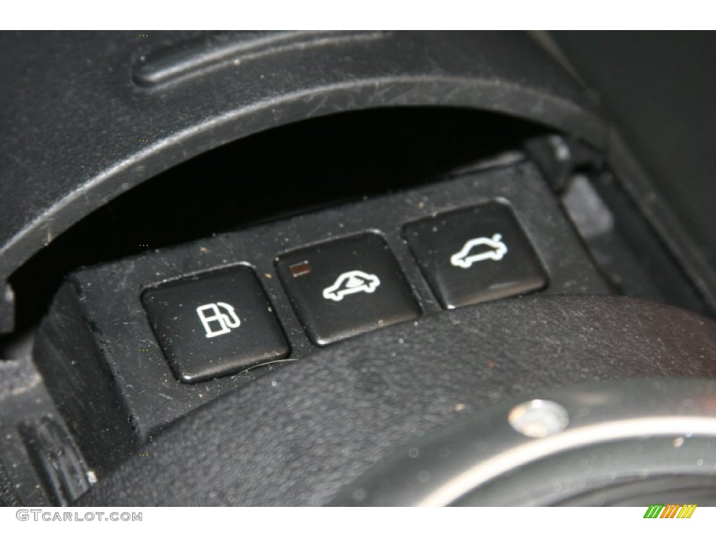 2001 Audi TT 1.8T quattro Roadster Controls Photo #50414848