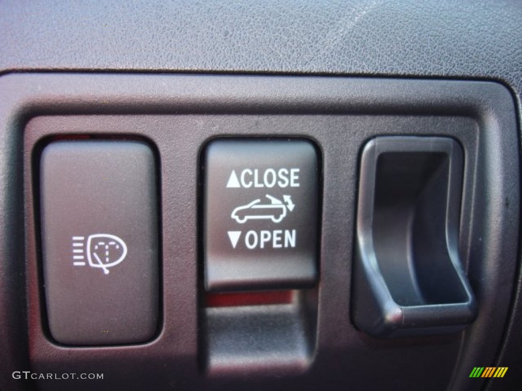 2010 Lexus IS 250C Convertible Controls Photo #50415331