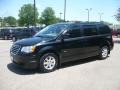 2008 Brilliant Black Crystal Pearlcoat Chrysler Town & Country Touring Signature Series  photo #2