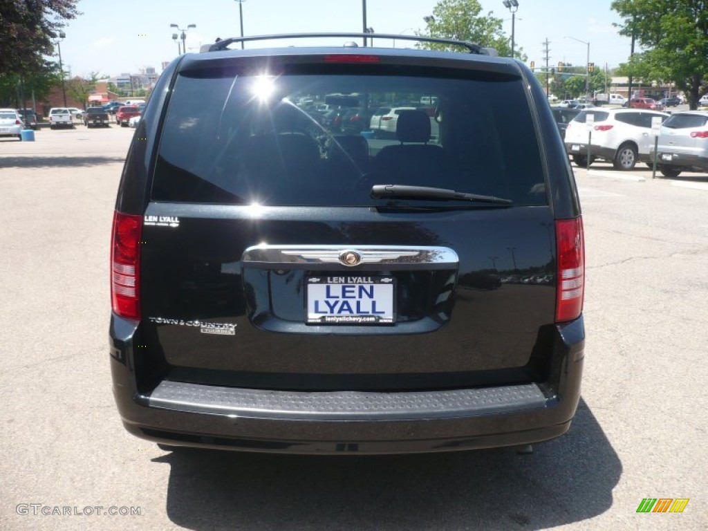 2008 Town & Country Touring Signature Series - Brilliant Black Crystal Pearlcoat / Medium Slate Gray/Light Shale photo #5