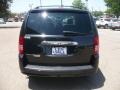 Brilliant Black Crystal Pearlcoat - Town & Country Touring Signature Series Photo No. 5