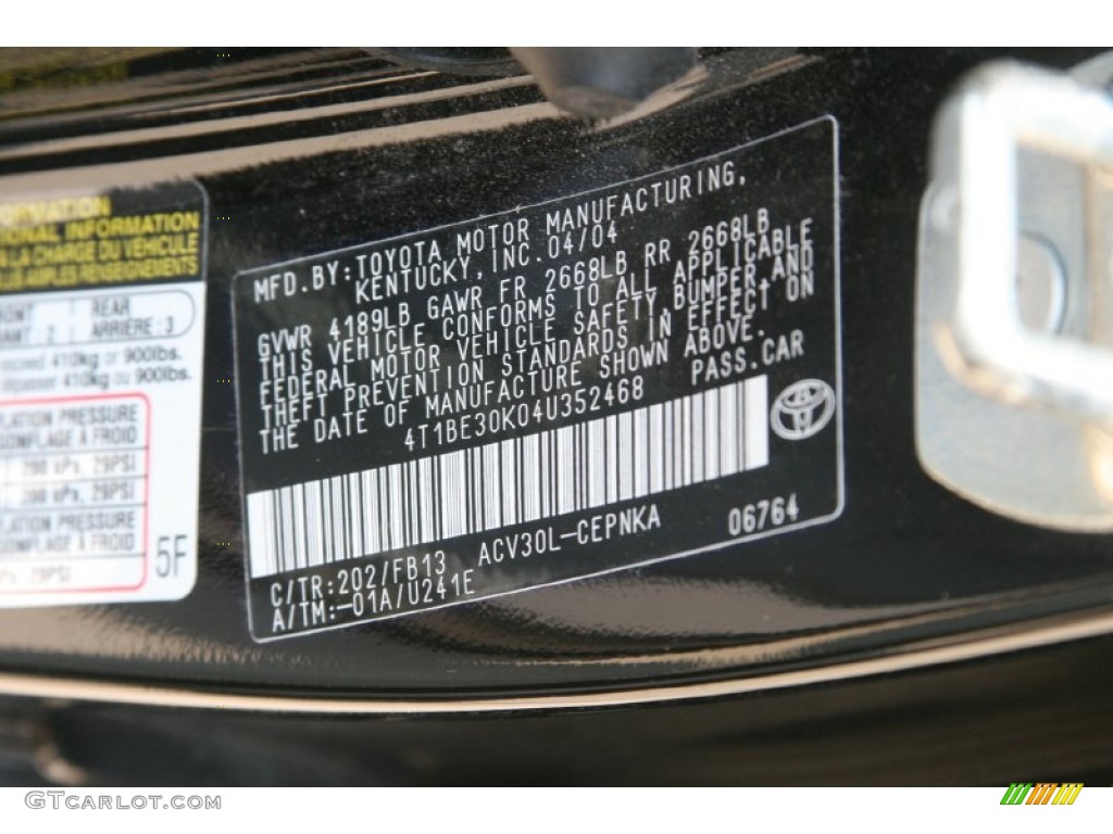 2004 Camry LE - Black / Stone photo #8