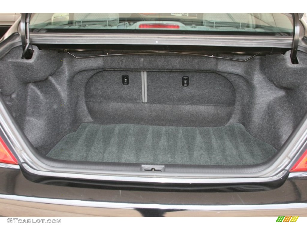 2004 Camry LE - Black / Stone photo #19
