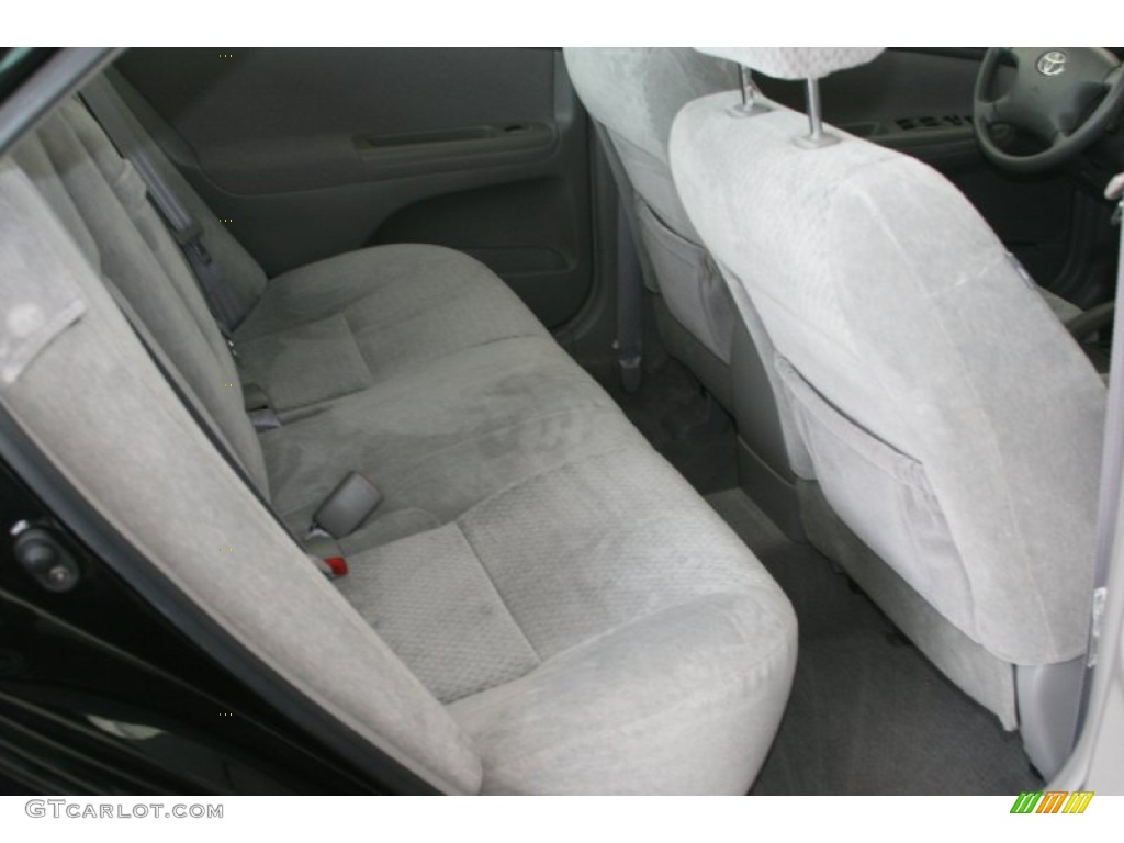 2004 Camry LE - Black / Stone photo #20