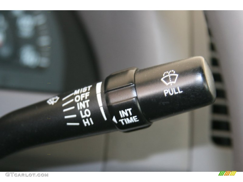 2004 Camry LE - Black / Stone photo #28