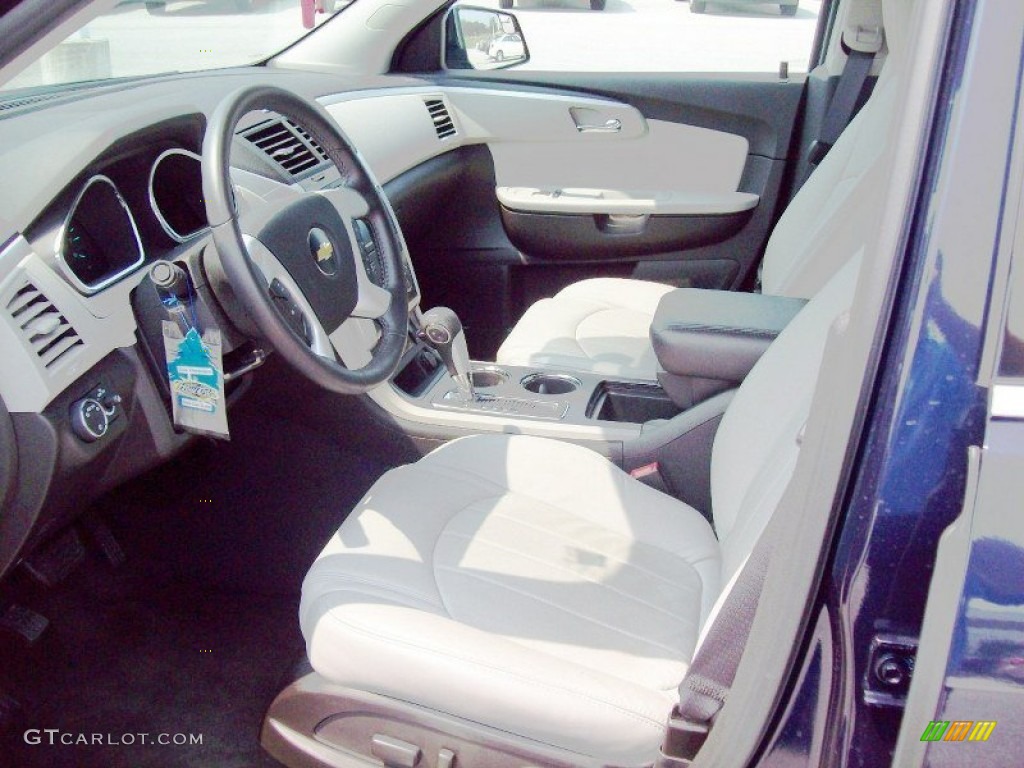 Light Gray/Ebony Interior 2011 Chevrolet Traverse LTZ AWD Photo #50423713
