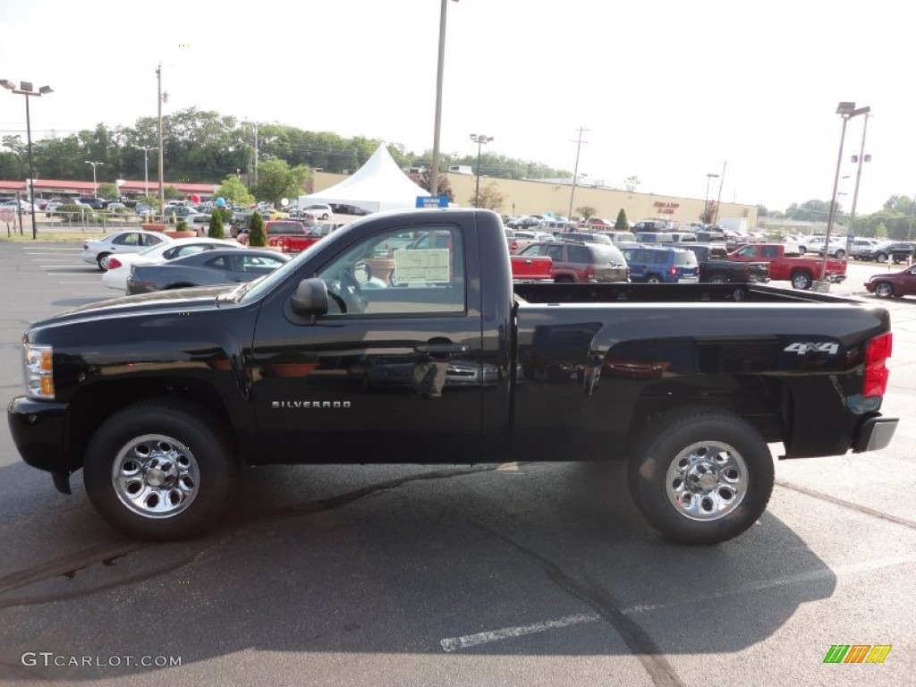 2011 Silverado 1500 LS Regular Cab 4x4 - Black / Dark Titanium photo #4