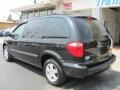 2007 Brilliant Black Dodge Caravan SXT  photo #16