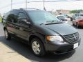 2007 Brilliant Black Dodge Caravan SXT  photo #22