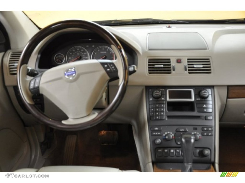 2005 XC90 V8 AWD - Magic Blue Metallic / Taupe/Light Taupe photo #5