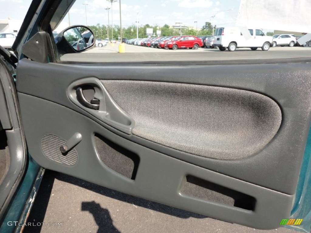 1999 Chevrolet Cavalier Coupe Graphite Door Panel Photo #50429077