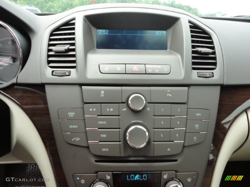 2011 Buick Regal CXL Controls Photo #50431054
