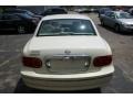 2004 Pearl White Kia Amanti   photo #5