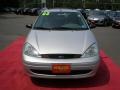 2002 CD Silver Metallic Ford Focus SE Wagon  photo #4