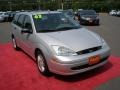 2002 CD Silver Metallic Ford Focus SE Wagon  photo #5