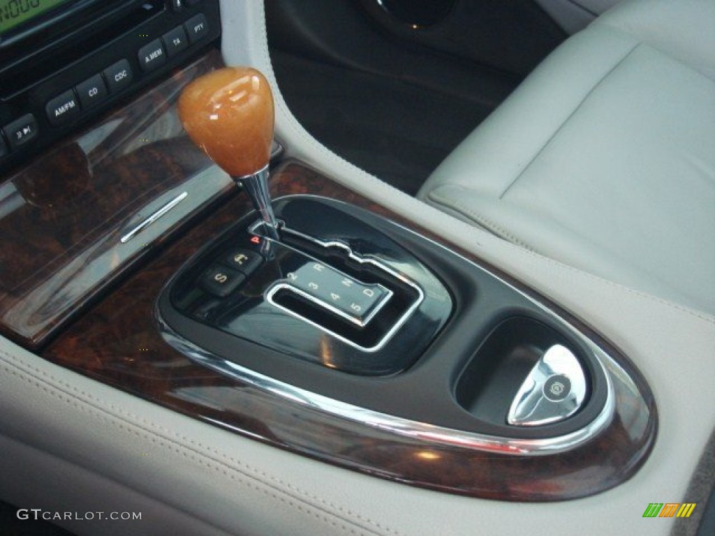 2004 XJ XJ8 - Dark Blue Grey Pearl Metallic / Dove photo #16