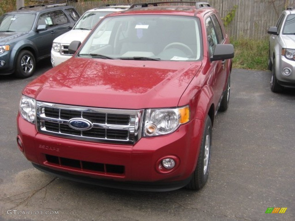 2011 Escape Limited 4WD - Sangria Red Metallic / Stone photo #3