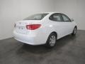 Captiva White - Elantra GLS Sedan Photo No. 11