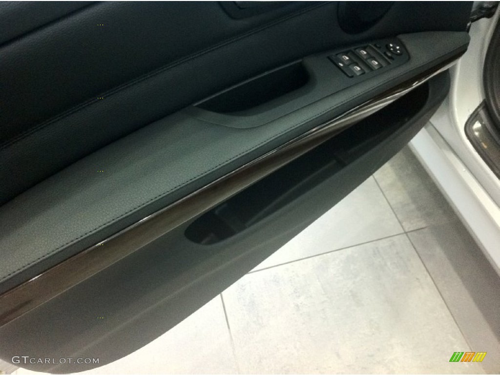 2011 3 Series 328i xDrive Sedan - Titanium Silver Metallic / Black Dakota Leather photo #5