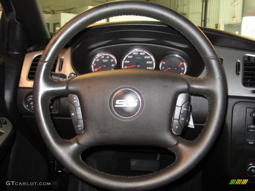 2006 Chevrolet Monte Carlo SS Ebony Steering Wheel Photo #50441545