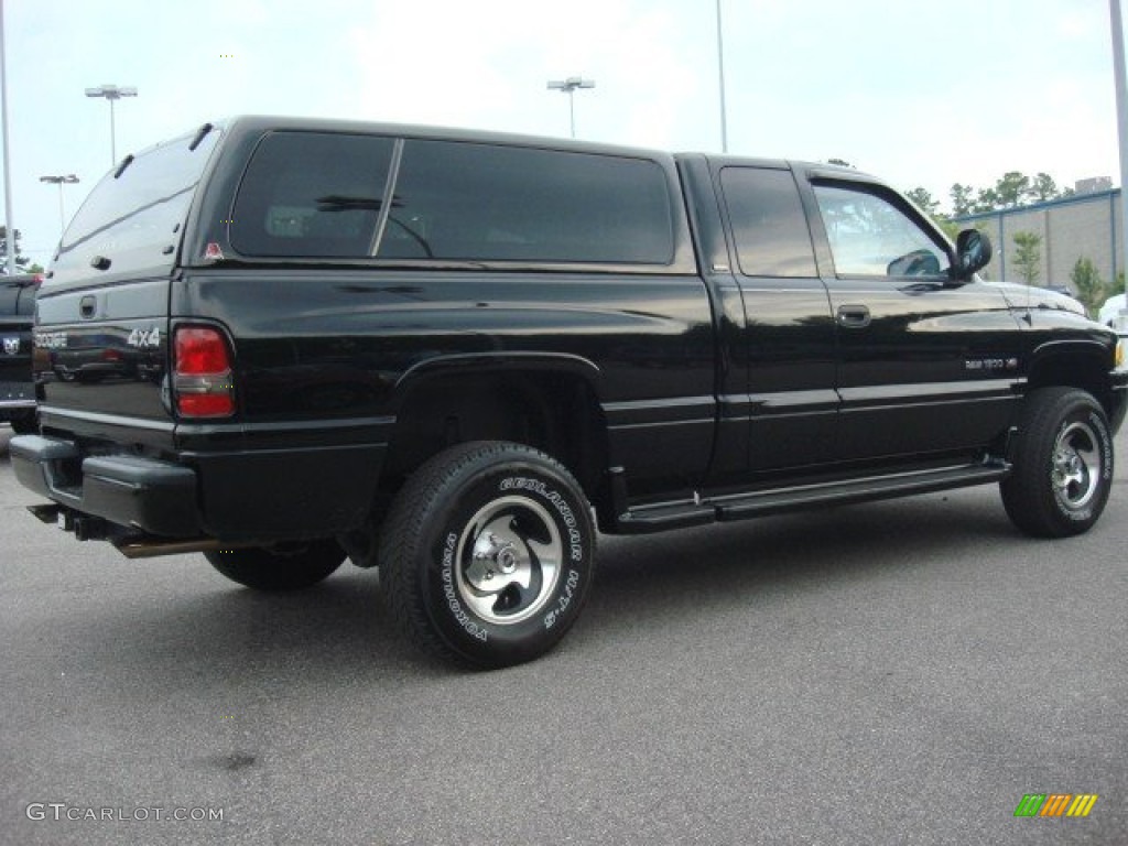 2001 Ram 1500 SLT Club Cab 4x4 - Black / Agate photo #4