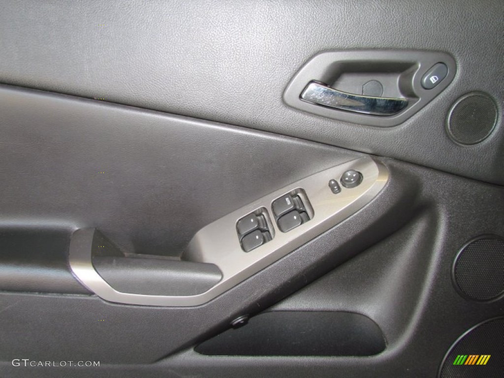 2006 Pontiac G6 GT Convertible Ebony Door Panel Photo #50445986