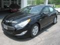 Front 3/4 View of 2011 Sonata Hybrid