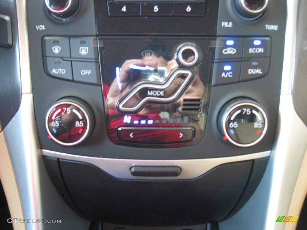 2011 Hyundai Sonata Hybrid Controls Photo #50447738