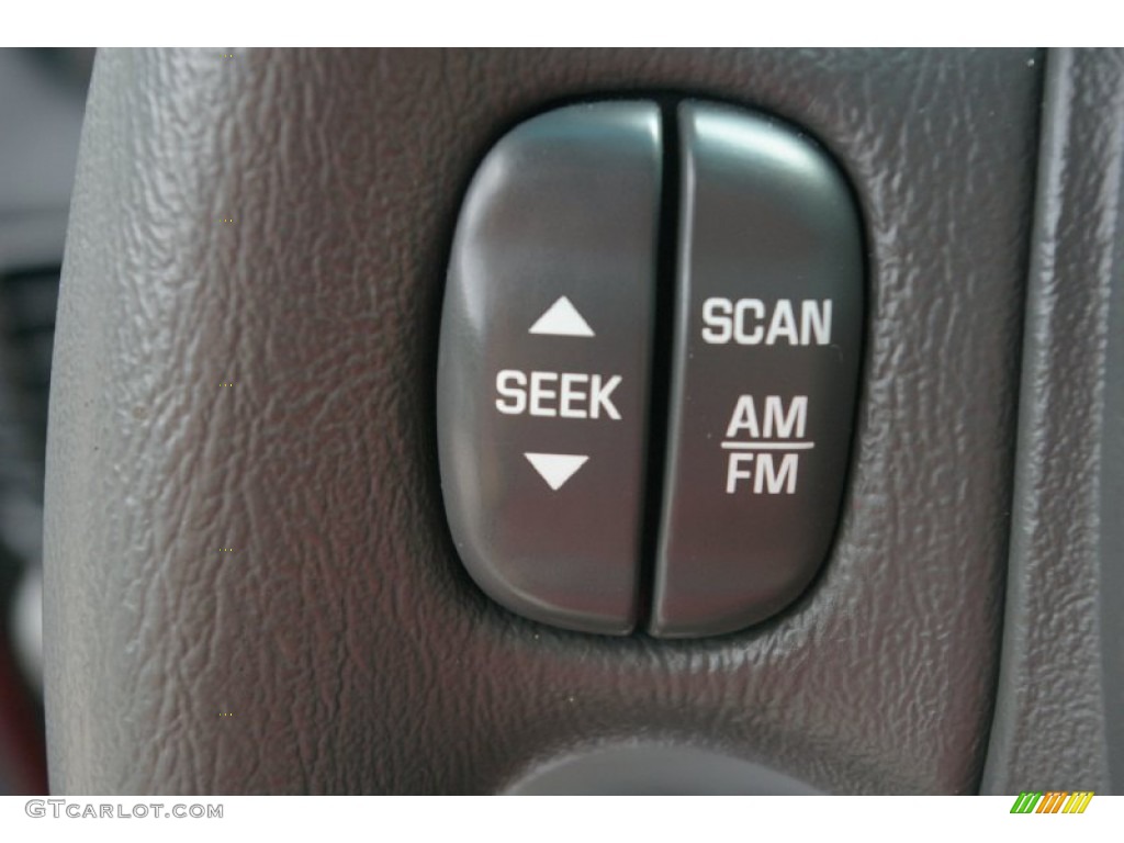 2003 Buick Regal GS Controls Photo #50448080