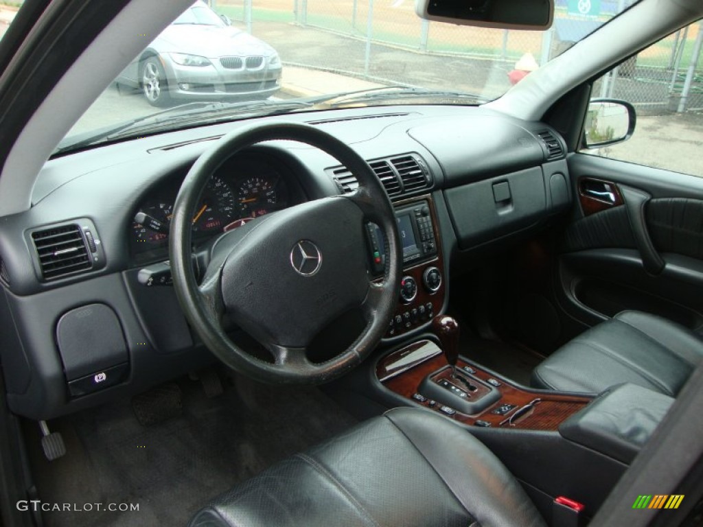 2004 Mercedes-Benz ML 500 4Matic Charcoal Dashboard Photo #50448779