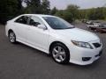 Super White - Camry SE Photo No. 8